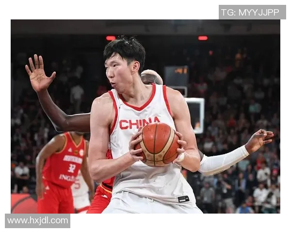 周琦在国际赛场的崛起与挑战：从年轻球员到篮球巨星的成长之路