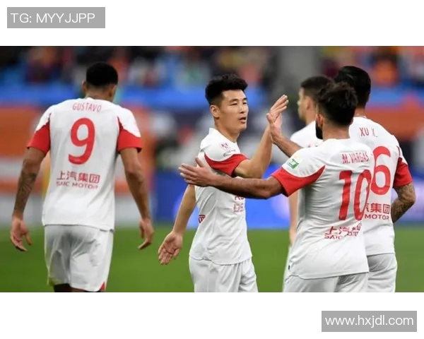 富力主场迎战上海上港期待精彩对决争夺中超积分榜重要位置 富力主场迎战上海上港期待精彩对决争夺中超积分榜重要位置