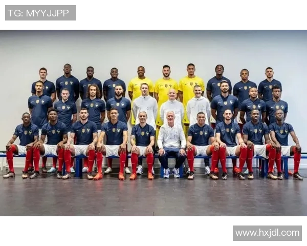 法国与美国比赛阵容分析及球员表现对比探讨 法国与美国比赛阵容分析及球员表现对比探讨