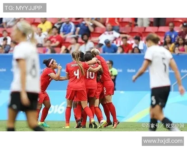 荷兰女足与加拿大女足激战正酣谁能在国际赛场上笑到最后