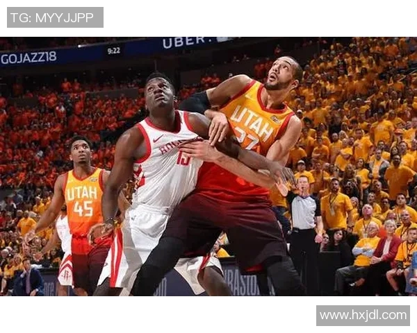 卡佩拉与小乔丹的对决谁能在篮下占据绝对优势解析比赛关键时刻表现